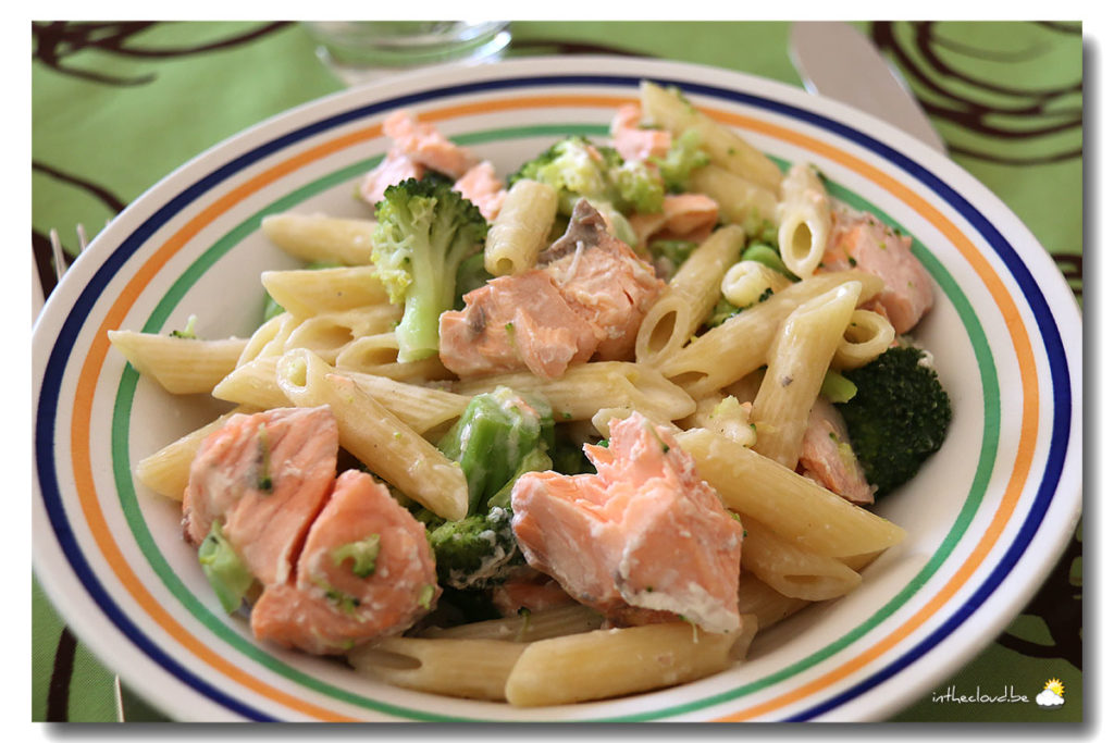 Pâtes au saumon, brocolis et oignons nouveaux La cuisine d'Olivier