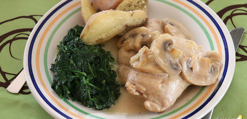 Paupiette de volaille aux épinards et aux champignons