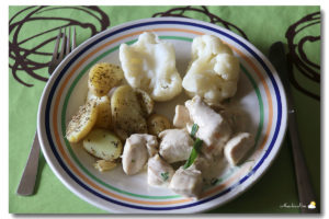 Poulet à l’estragon, choux-fleur vapeur et pomme grenaille