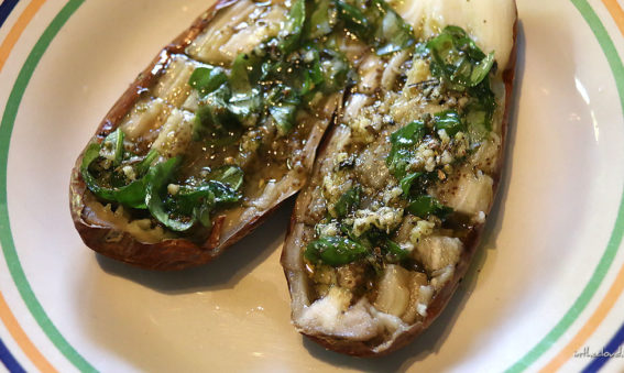 Aubergines à l'ail et au basilic