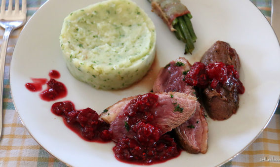 Magret de canard aux framboises