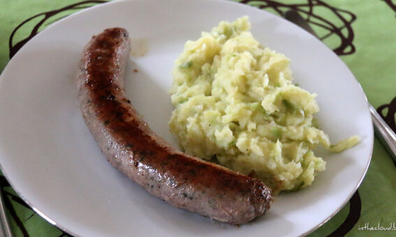 Saucisse, potée au chou vert