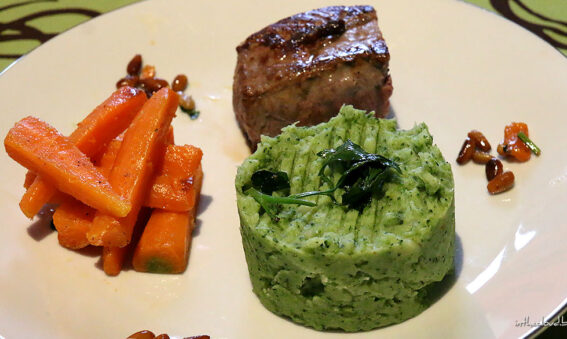 Tournedos, purée au brocoli et carottes