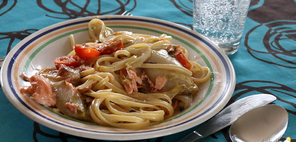 Linguine aux chicons et au saumon fumé