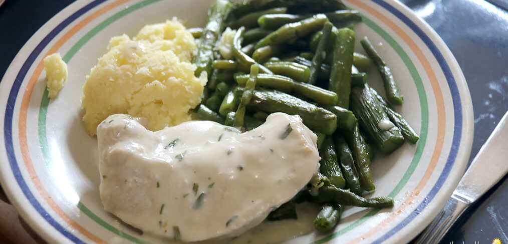 Escalope de poulet aux légumes verts