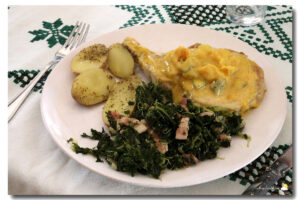 Côte de porc sauce blackwell, chou frisé aux lardons