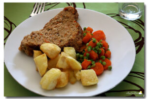 Pain de viande, petits pois carottes & pommes de terre de Mamy Nicole