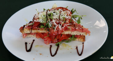 Carpaccio de boeuf à la tomate coeur de boeuf