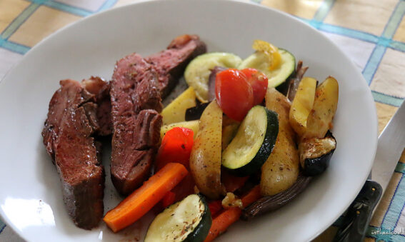 Magret de canard, légumes au four